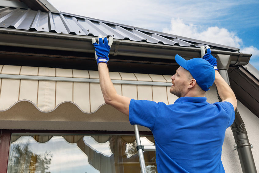 How to Properly Inspect Your Roof for Damage